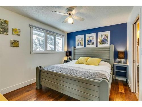 151 Midvalley Place Se, Calgary, AB - Indoor Photo Showing Bedroom