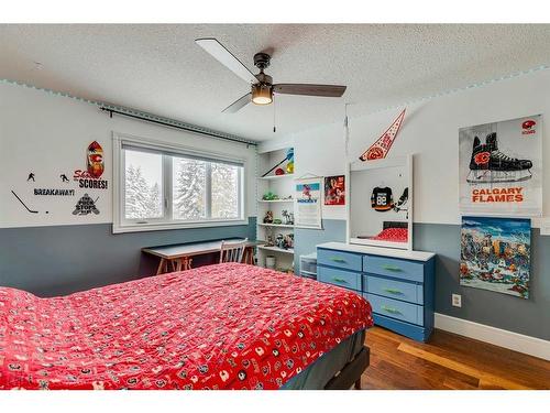 151 Midvalley Place Se, Calgary, AB - Indoor Photo Showing Bedroom