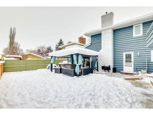 151 Midvalley Place Se, Calgary, AB - Outdoor