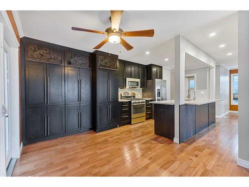 332 Butte Place, Stavely, AB - Indoor Photo Showing Kitchen With Upgraded Kitchen