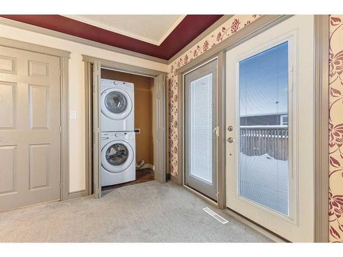 332 Butte Place, Stavely, AB - Indoor Photo Showing Laundry Room