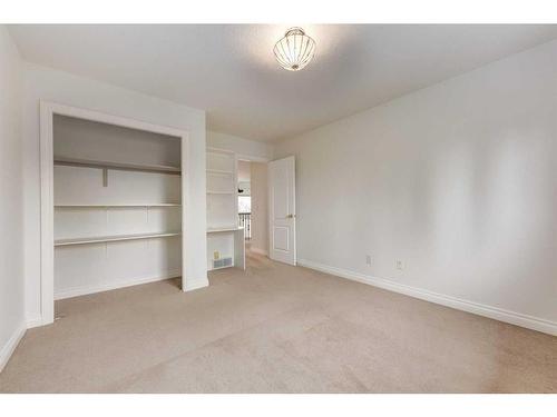 117 Evergreen Way Sw, Calgary, AB - Indoor Photo Showing Other Room