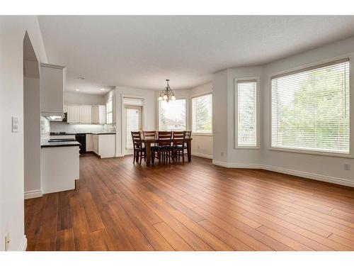 117 Evergreen Way Sw, Calgary, AB - Indoor