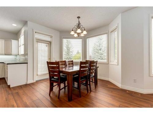 117 Evergreen Way Sw, Calgary, AB - Indoor Photo Showing Dining Room