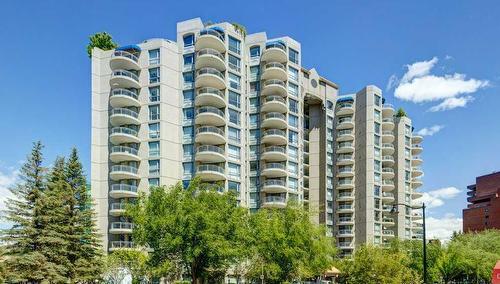 401-804 3 Avenue Sw, Calgary, AB - Outdoor With Balcony With Facade