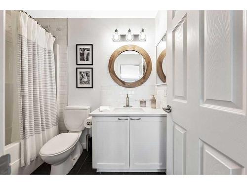 40 Moe Avenue Nw, Langdon, AB - Indoor Photo Showing Bathroom