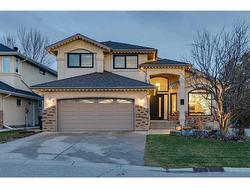 6 Scenic Ridge Way NW Calgary, AB T3L 1V1