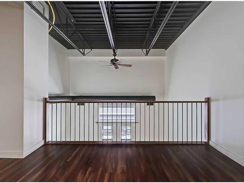 15-1420 9 Avenue Se, Calgary, AB - Indoor Photo Showing Other Room