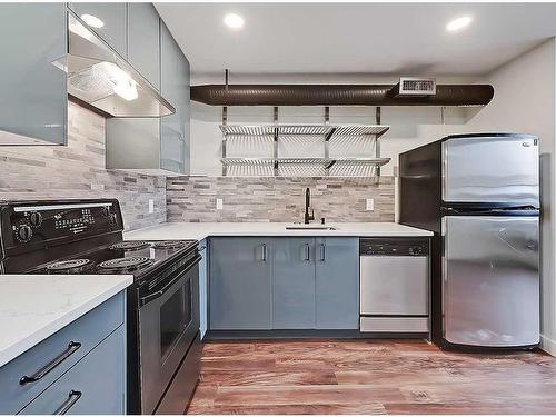 15-1420 9 Avenue Se, Calgary, AB - Indoor Photo Showing Kitchen