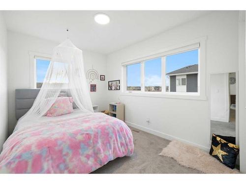 117 Walden Lane Se, Calgary, AB - Indoor Photo Showing Bedroom