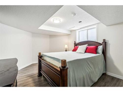 751 Mckenzie Lake Bay Se, Calgary, AB - Indoor Photo Showing Bedroom