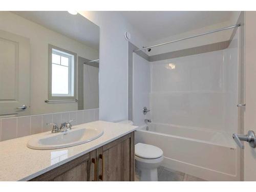 513 Bayview Street Sw, Airdrie, AB - Indoor Photo Showing Bathroom