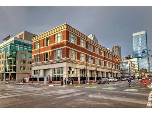 109-1117 1 Street Sw, Calgary, AB - Outdoor With Facade