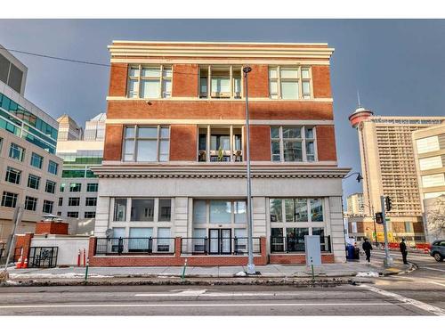 109-1117 1 Street Sw, Calgary, AB - Outdoor With Facade