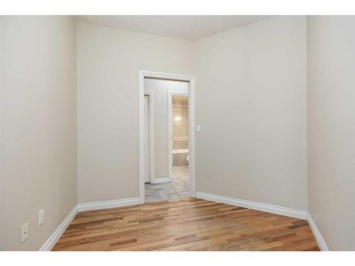 104-1315 12 Avenue Sw, Calgary, AB - Indoor Photo Showing Other Room