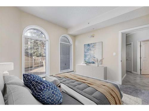 104-1315 12 Avenue Sw, Calgary, AB - Indoor Photo Showing Bedroom