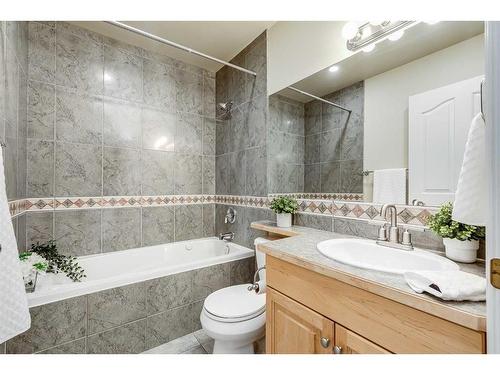 104-1315 12 Avenue Sw, Calgary, AB - Indoor Photo Showing Bathroom