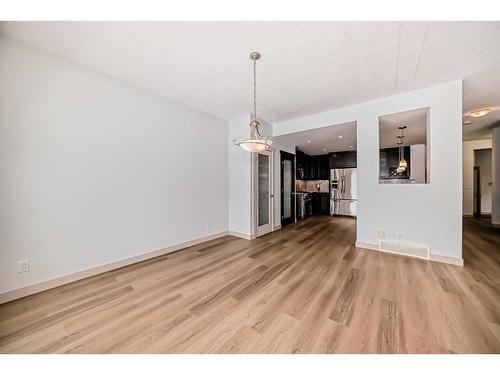 311 Mahogany Court Se, Calgary, AB - Indoor