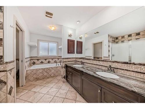 311 Mahogany Court Se, Calgary, AB - Indoor Photo Showing Bathroom