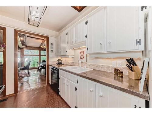 631 East Chestermere Drive, Chestermere, AB - Indoor Photo Showing Kitchen With Double Sink