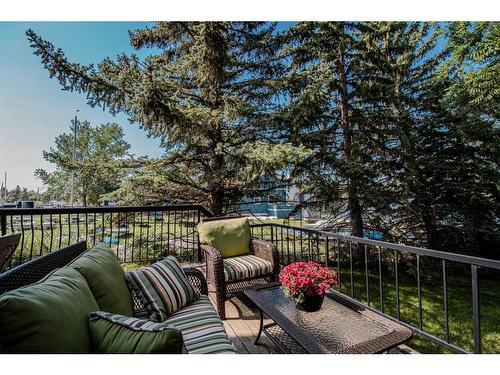 631 East Chestermere Drive, Chestermere, AB - Outdoor