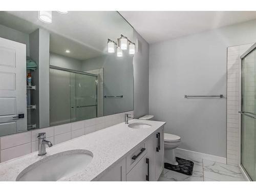 114 Waterford Road, Chestermere, AB - Indoor Photo Showing Bathroom