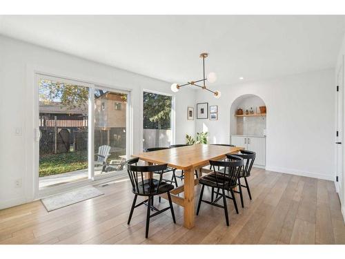 412 Brookpark Drive Sw, Calgary, AB - Indoor Photo Showing Dining Room