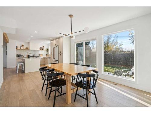 412 Brookpark Drive Sw, Calgary, AB - Indoor Photo Showing Dining Room