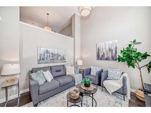 307 Evanston Square Nw, Calgary, AB - Indoor Photo Showing Living Room