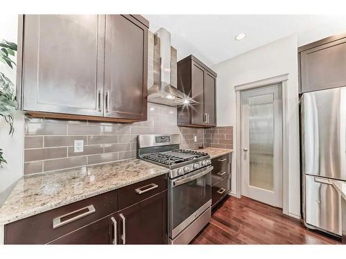 151 Everbrook Drive Sw, Calgary, AB - Indoor Photo Showing Kitchen