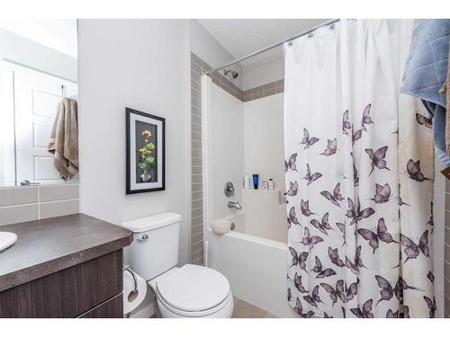 257 Cornerstone Passage Ne, Calgary, AB - Indoor Photo Showing Bathroom