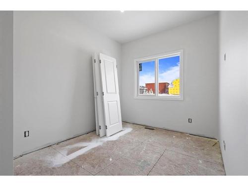 52 Wolf Hollow Road, Calgary, AB - Indoor Photo Showing Other Room