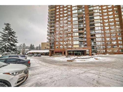 203-145 Point Drive Nw, Calgary, AB - Outdoor With Facade