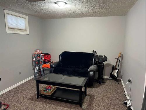 308 3 Street South, Vulcan, AB - Indoor Photo Showing Other Room