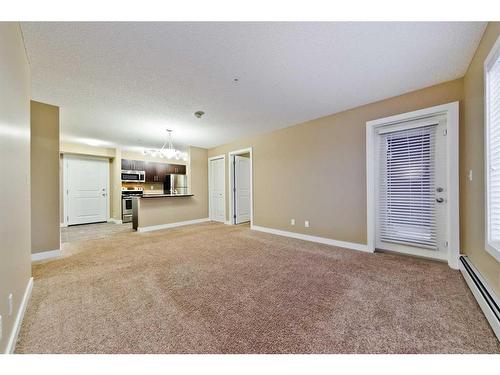 1214-81 Legacy Boulevard Se, Calgary, AB - Indoor Photo Showing Other Room