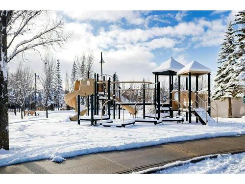 141 Crestridge Common Sw, Calgary, AB - Outdoor