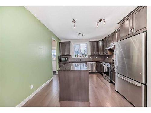 110 Nolan Hill Drive Nw, Calgary, AB - Indoor Photo Showing Kitchen