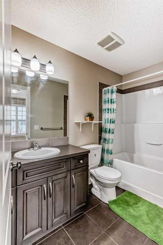 110 Nolan Hill Drive Nw, Calgary, AB - Indoor Photo Showing Bathroom