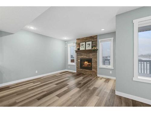 868 Lakewood Circle, Strathmore, AB - Indoor Photo Showing Living Room With Fireplace