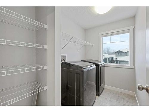 868 Lakewood Circle, Strathmore, AB - Indoor Photo Showing Other Room