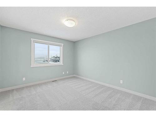 868 Lakewood Circle, Strathmore, AB - Indoor Photo Showing Other Room