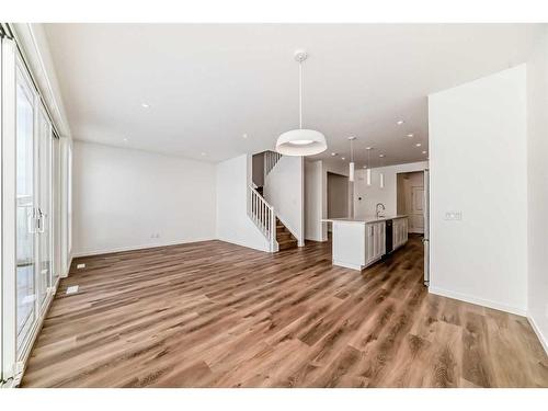 369 Magnolia Way Se, Calgary, AB - Indoor Photo Showing Other Room