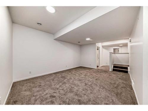 369 Magnolia Way Se, Calgary, AB - Indoor Photo Showing Other Room