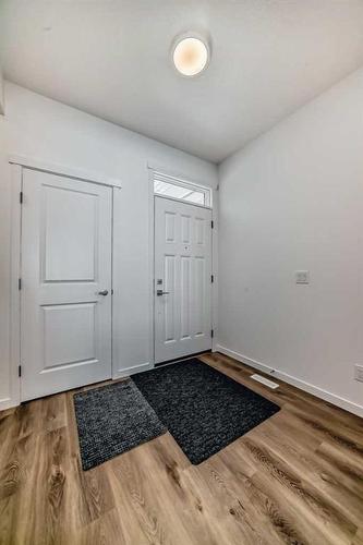 369 Magnolia Way Se, Calgary, AB - Indoor Photo Showing Other Room