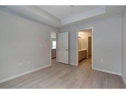 3113-550 Belmont Street Sw, Calgary, AB - Indoor Photo Showing Other Room