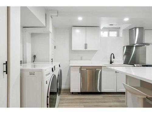 639 Maidstone Drive, Calgary, AB - Indoor Photo Showing Laundry Room