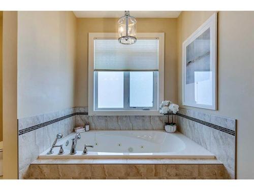 2332 6 Street Se, Calgary, AB - Indoor Photo Showing Bathroom