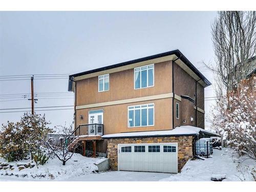 2332 6 Street Se, Calgary, AB - Outdoor