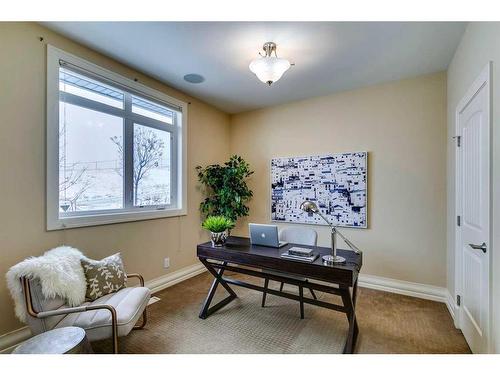 2332 6 Street Se, Calgary, AB - Indoor