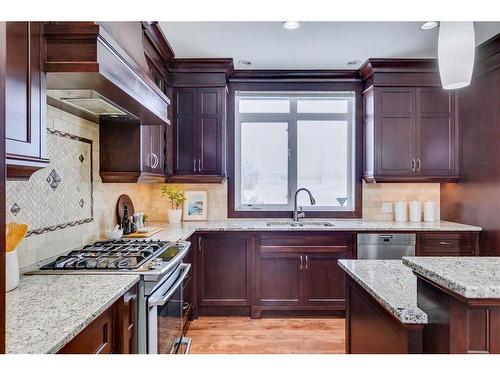 2332 6 Street Se, Calgary, AB - Indoor Photo Showing Kitchen With Upgraded Kitchen